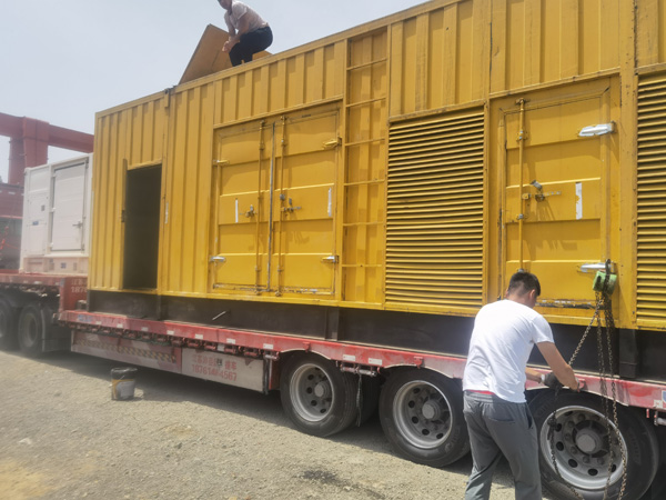 胡市镇除了负载情况和发动机维护，还有哪些因素会影响 200kw 柴油发电机的油耗？